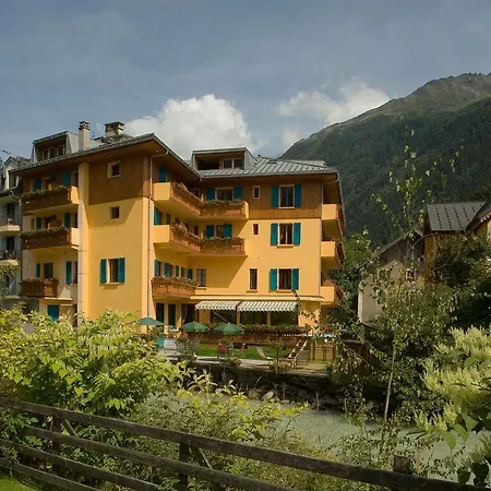 Hotel Lyret 3*